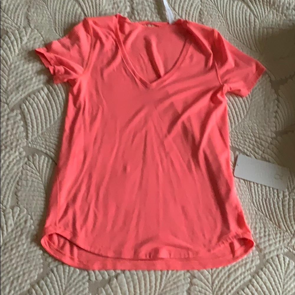NWT Lululemon What’s the Sport Tshirt size 8